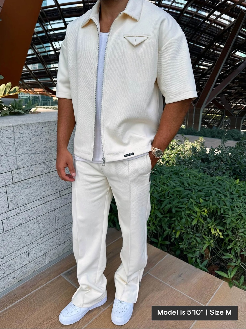 NVLTY Pleat Zipper Pants with Pocket Square Zipped Shirt